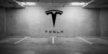 It's official, and no one saw it coming—Tesla gets secret permission from the California DMV to test autonomous cars