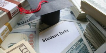 Bad news for thousands of U.S. seniors. - thousands of retirees could lose up to 15% on this overlooked debt