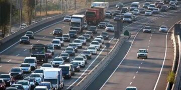 Goodbye to the HOV lane as you know it—starting in October, Arizona will change its regulations for driving in these lanes with electric vehicles—here's how it will affect you