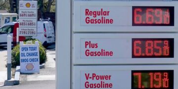 It's official—refinery closures in California could cause gasoline prices to skyrocket by more than 75%