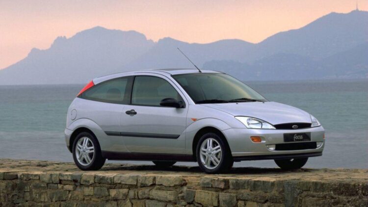 Javier Cortez, mechanic - “This engine only comes into the workshop for maintenance” 1 Javier Cortez, mechanic - “This engine only comes into the workshop for maintenance”