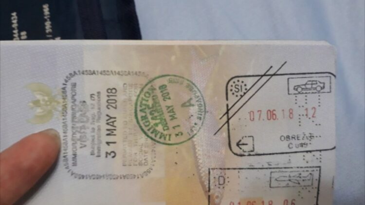 No passport or Real ID - this is the new requirement that all US travelers will be required to have from October 12 onwards in this country 1 No passport or Real ID - this is the new requirement that all US travelers will be required to have from October 12 onwards in this country