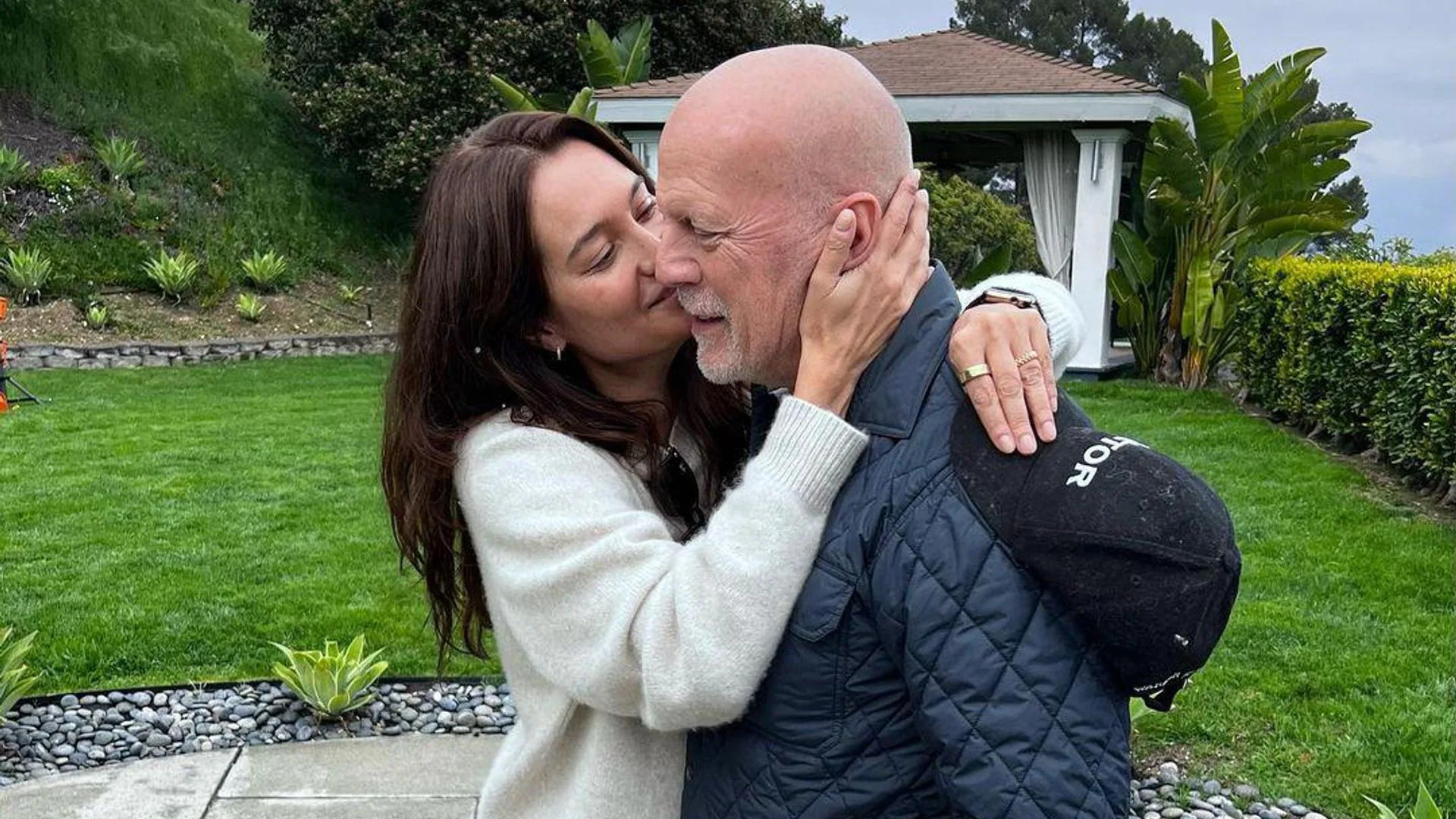 Emma Heming, wife of Bruce Willis, confesses that moving Bruce to a nursing  home was not abandonment, but love in the form of protection