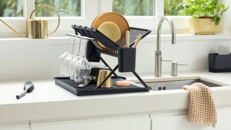 Goodbye to the classic drainer-the new trend in kitchens eliminates clutter and takes up zero space 1 Goodbye to the classic drainer-the new trend in kitchens eliminates clutter and takes up zero space