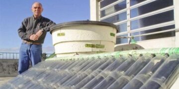 Goodbye to electricity bills-in Brazil, a homemade solar heater made from plastic bottles has already changed thousands of lives