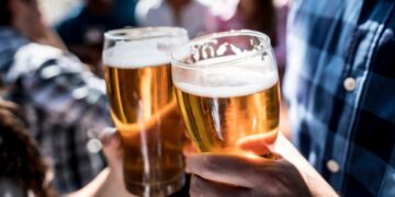 Not all beers should be drunk ice cold—the ideal temperature depends on the style and can completely transform their taste and aroma