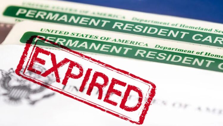 She went on vacation to the Dominican Republic with an expired green card, and everyone told her she wouldn't be able to return to the US—what actually happened at Miami airport surprised thousands of migrants 1 She went on vacation to the Dominican Republic with an expired green card, and everyone told her she wouldn't be able to return to the US—what actually happened at Miami airport surprised thousands of migrants