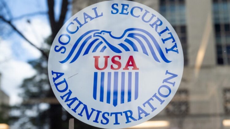 A scandal erupts in the US—a senior Social Security official claims that Trump's “DOGE” cloned the database containing the information of ALL Americans in the cloud, putting their identity, health, and benefits at risk