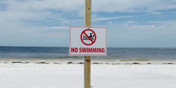 New ban in Florida—swimming prohibited at this famous beach for safety reasons