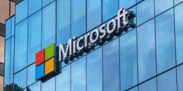 Confirmed—Microsoft is building the world's largest datacenter in Wisconsin, with hundreds of thousands of Nvidia GPUs and enough fiber optic cable to circle the Earth 4.5 times