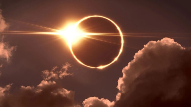 It's official—a total solar eclipse will plunge the Earth into darkness for more than six minutes on this date—a cosmic phenomenon that will not happen again until 2114 1 It's official—a total solar eclipse will plunge the Earth into darkness for more than six minutes on this date—a cosmic phenomenon that will not happen again until 2114