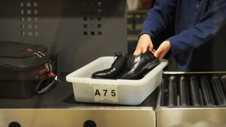 TSA does it again-issues strong warning on new shoe rule and its controversial exception 1 TSA does it again-issues strong warning on new shoe rule and its controversial exception