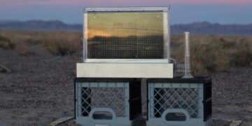 Farewell to drought in the world-MIT makes official this device that turns desert air into water-this changes everything