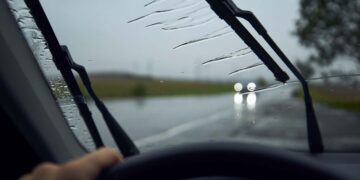 Confirmed by experts—the real purpose of those mysterious black dots on car windshields