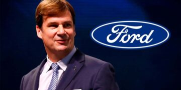 It's official—Ford's CEO revives Henry Ford's strategy and raises wages to rescue the working class