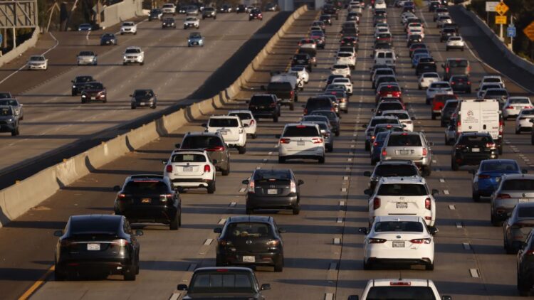 Farewell to the express lane - California will impose fines for EV access to HOV lanes starting Oct. 1 for all those who do not comply with this requirement 1 Farewell to the express lane - California will impose fines for EV access to HOV lanes starting Oct. 1 for all those who do not comply with this requirement
