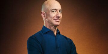 Amazon founder Jeff Bezos predicts millions will live in space by 2045: “Robots will do all the work”