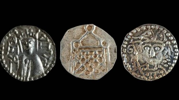 Confirmed—Man stumbles upon medieval treasure trove containing over 20,000 silver coins on the outskirts of Stockholm 1 Confirmed—Man stumbles upon medieval treasure trove containing over 20,000 silver coins on the outskirts of Stockholm