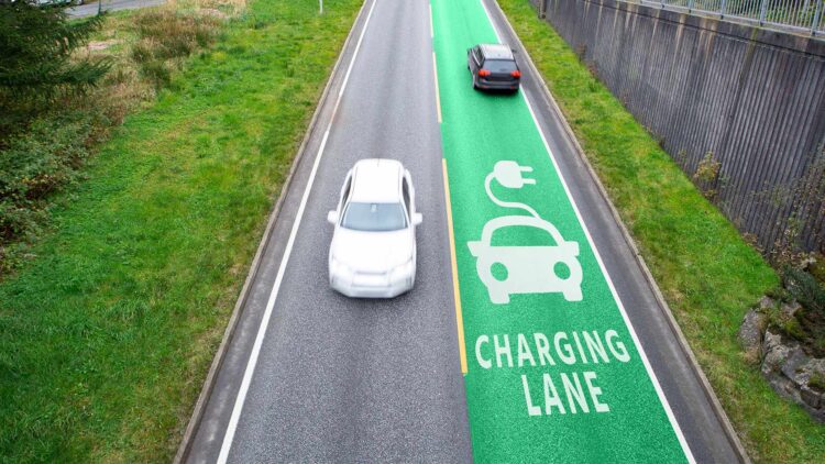 Revolution in Detroit—a highway can now charge electric cars while they drive—the project by Electreon and the state of Michigan promises to end plugs and range anxiety forever 1 Revolution in Detroit—a highway can now charge electric cars while they drive—the project by Electreon and the state of Michigan promises to end plugs and range anxiety forever