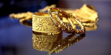 Confirmed—this home method using your phone reveals whether a piece of jewelry is real gold or a scam