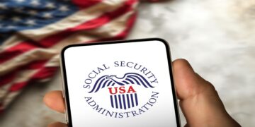 It's official—the 2.7% Social Security increase in 2026 could disappear before it reaches your pocketbook (and Medicare is to blame)