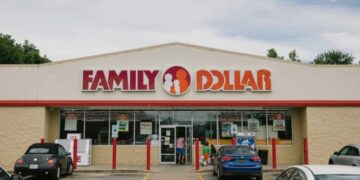 Goodbye to Family Dollar—the store that stood empty for two years is revived with the opening of Xin Da Discount & Wholesale