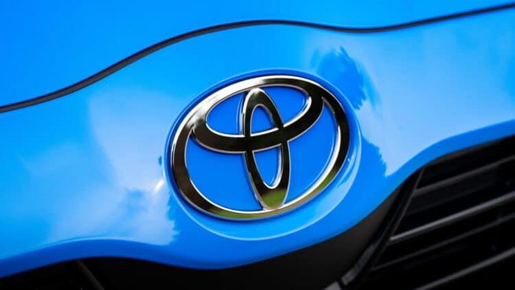 Goodbye to your Toyota - Recalls of more than 54,000 Sienna Hybrid and nearly 400,000 Tundra due to weld and rear camera failures severely affecting thousands of users 1 Goodbye to your Toyota - Recalls of more than 54,000 Sienna Hybrid and nearly 400,000 Tundra due to weld and rear camera failures severely affecting thousands of users