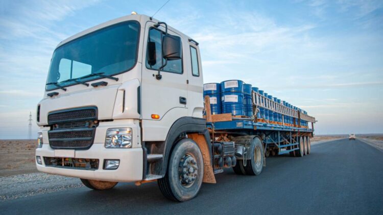 It's official—the United States is tightening the rules for obtaining commercial driver's licenses—affecting thousands of drivers 1 It's official—the United States is tightening the rules for obtaining commercial driver's licenses—affecting thousands of drivers