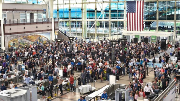 TSA collapses - Houston and Newark airports see queues of more than 60 minutes and more than 5,000 flights cancelled due to lack of staff - chaos spreads across the country