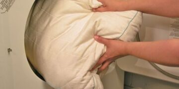 Neither 1 nor 3 - here's what cleaning experts recommend washing pillows and how to do it the right way