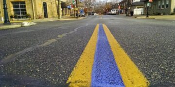 Neither rebellion nor vandalism—the real reason behind the blue lines that appeared on American roads