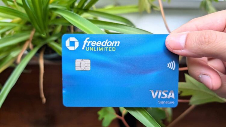 Confirmed by Chase Bank—customers can earn $300 in cash back with their Freedom Unlimited card 1 Confirmed by Chase Bank—customers can earn $300 in cash back with their Freedom Unlimited card