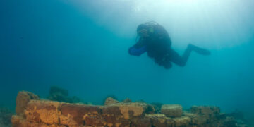 Confirmed by the Chinese Academy of Archaeology—underwater ruins reveal trade, temples, and unique structures of a strategic city