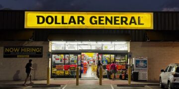 Dollar General's mega-plan for 2026 is now official—450 new stores will reshape the retail landscape in 2026