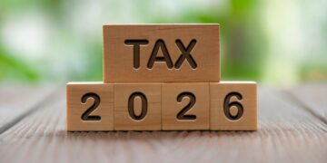 IRS 2026—new tax brackets, higher standard deduction, and greater benefits for families and workers