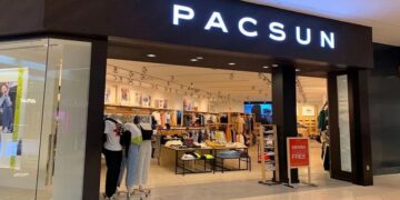Confirmed—Pacsun announces between 20 and 30 new store openings and makes a strong commitment to malls and college towns