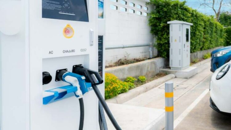 A 180-degree turn by major German and American brands Mercedes, Ford, Porsche, and Stellantis, who are backtracking and extending the useful life of combustion engines beyond 2035