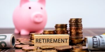 Goodbye to delaying retirement in the US—2026 brings unique advantages that could change your retirement, according to financial experts