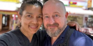 Alex Trias, an American who decided to quit his job as a lawyer in 2011, has now managed to retire at the age of 41 after accumulating six-figure savings in his bank account