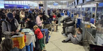 Goodbye to flights in Greece - the country temporarily closes its airspace due to serious technical problems with air traffic control