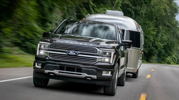 The rollback of CAFE standards in the United States and how it affects you—Ford's CEO applauds Trump and assures that car and truck prices will fall