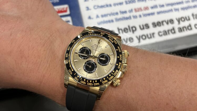 Costco changes forever—now catering to wealthier customers with Rolex watches, 10-carat diamonds, and investment gold 1 Costco changes forever—now catering to wealthier customers with Rolex watches, 10-carat diamonds, and investment gold