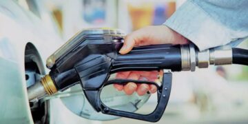 The refueling mistake that ruins engines in seconds — if it happens to you, the most important thing is not to start the vehicle and seek professional help