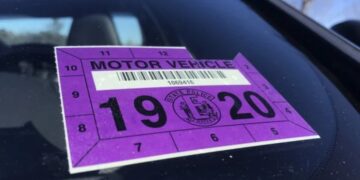 Goodbye to car stickers after 75 years in Maine—lawmakers push for digital inspections and a change that worries thousands of drivers