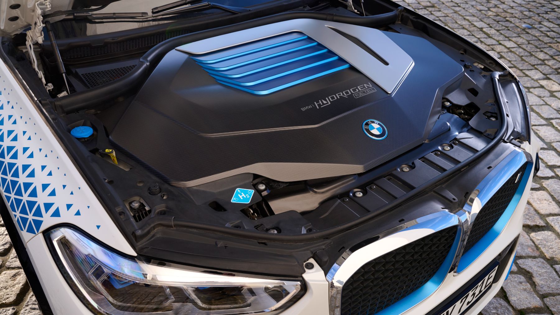 BMW's Hydrogen Revolution: A Look into the Future of Electric Vehicles