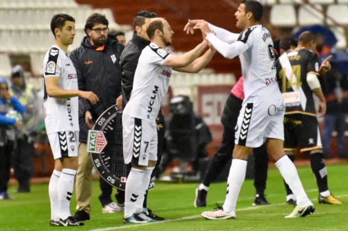 1af8481b 54cb 496a 902b 3a0765c5b0b6