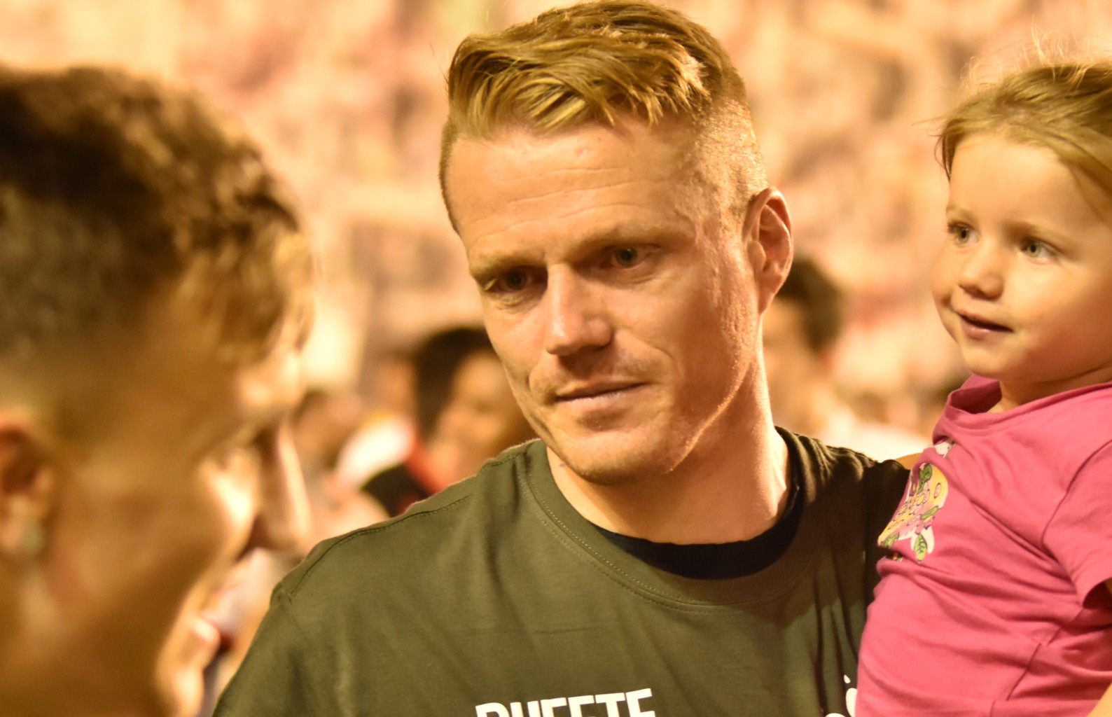 Alberto García pasa a ser propiedad del Rayo Vallecano para las próximas tres temporadas 1 Contrato Alberto García