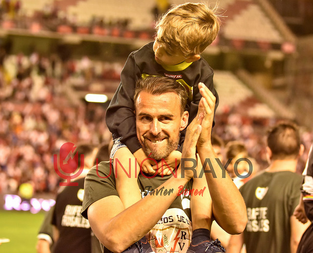 27583274207 da9ec2860b z