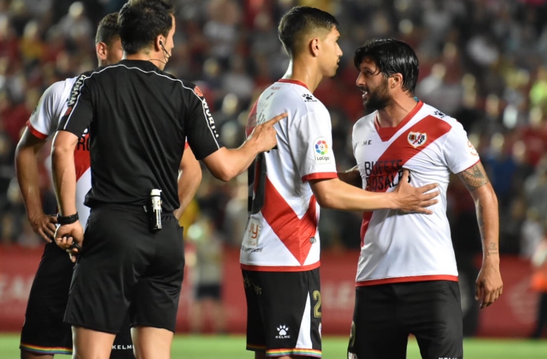 e065be9d 0940 42c1 919e 4b98891d3ab9