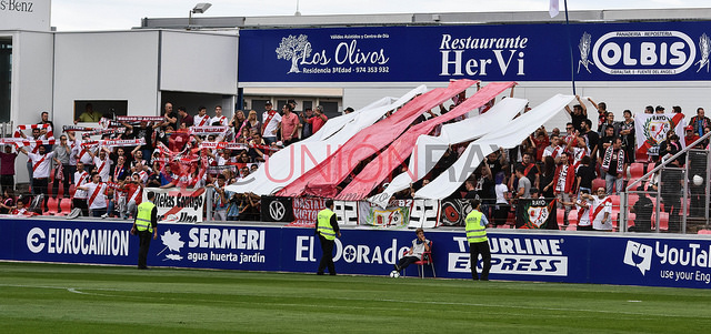 37425630482 b7c1b5644a z